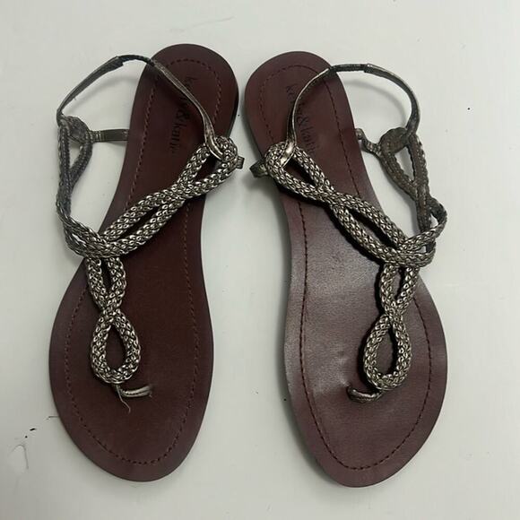 KELLY & KATIE‎ NWOT CHROME T STRAP BRAIDED SANDALS SIZE 91/2 - Picture 1 of 5